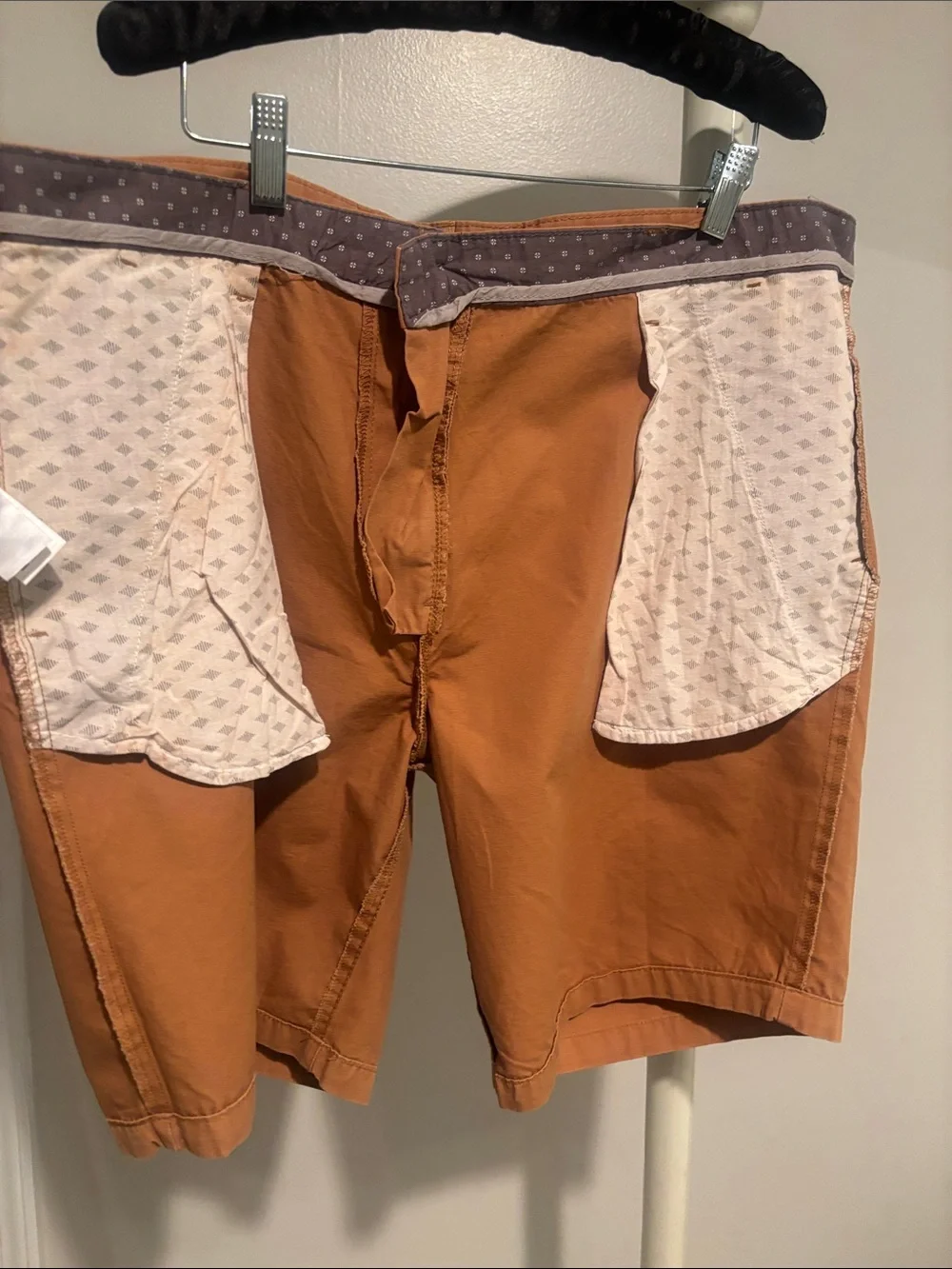 Men's Cargo Shorts in Burnt Orange – Easy Way